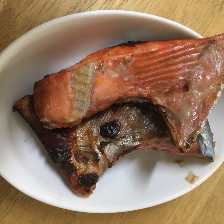 鮭のカマのゆず風味焼き